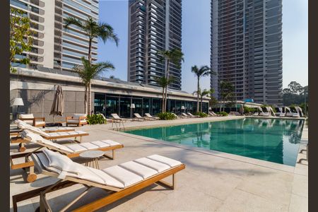 Apartamento para alugar com 186m², 3 quartos e 2 vagas Apartamento para alugar com 186m², 3 quartos e 2 vagasÁrea comum - Piscina