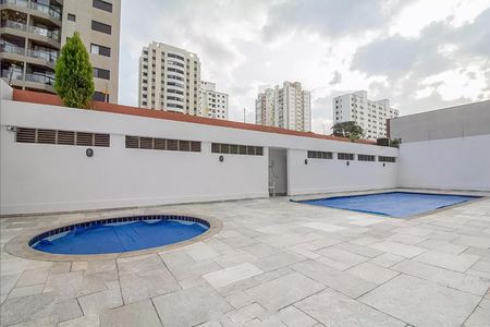 Apartamento à venda com 96m², 2 quartos e 2 vagas Apartamento à venda com 96m², 2 quartos e 2 vagasÁrea comum - Piscina