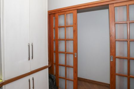 Apartamento à venda com 96m², 2 quartos e 2 vagas Apartamento à venda com 96m², 2 quartos e 2 vagasEscritório