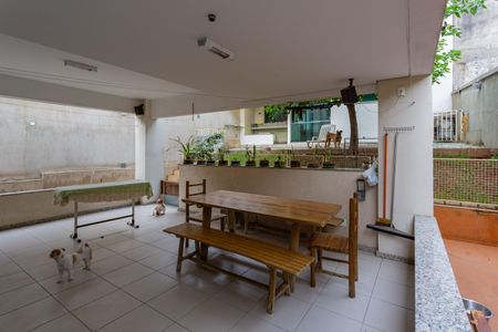 Casa à venda com 480m², 5 quartos e 5 vagasVaranda