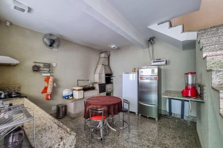 Casa à venda com 480m², 5 quartos e 5 vagasÁrea gourmet