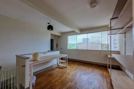 Casa à venda com 480m², 5 quartos e 5 vagasEdicula