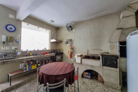 Casa à venda com 480m², 5 quartos e 5 vagasÁrea gourmet