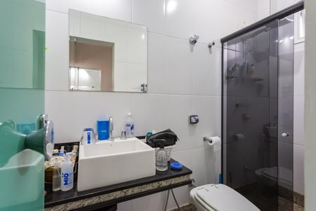 Casa à venda com 480m², 5 quartos e 5 vagasBanheiro da Suíte 3