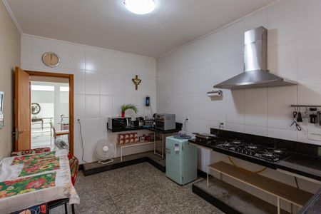 Casa à venda com 480m², 5 quartos e 5 vagasCozinha