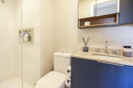 Apartamento à venda com 66m², 2 quartos e 2 vagas Apartamento à venda com 66m², 2 quartos e 2 vagasBanheiro Social