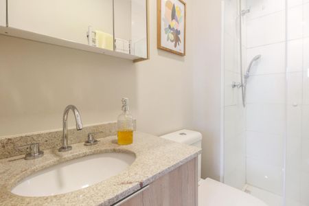 Apartamento à venda com 66m², 2 quartos e 2 vagas Apartamento à venda com 66m², 2 quartos e 2 vagasBanheiro Suíte