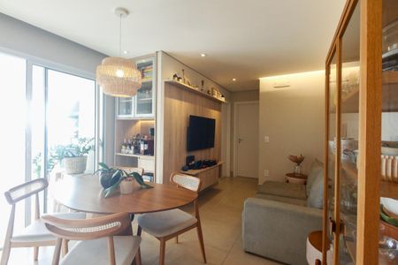 Apartamento à venda com 66m², 2 quartos e 2 vagas Apartamento à venda com 66m², 2 quartos e 2 vagasSala