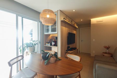 Apartamento à venda com 66m², 2 quartos e 2 vagas Apartamento à venda com 66m², 2 quartos e 2 vagasSala