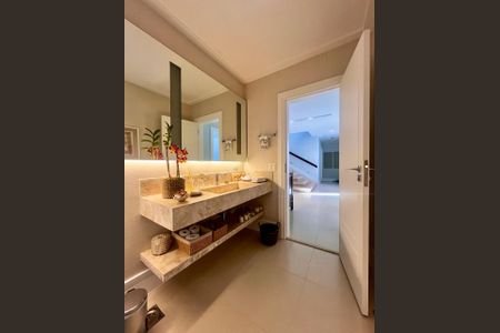 Casa de condomínio à venda com 860m², 4 quartos e 4 vagas Casa de condomínio à venda com 860m², 4 quartos e 4 vagasLavabo