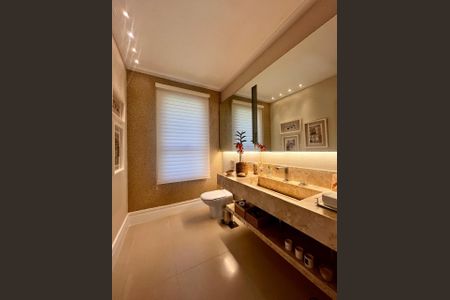 Casa de condomínio à venda com 860m², 4 quartos e 4 vagas Casa de condomínio à venda com 860m², 4 quartos e 4 vagasLavabo