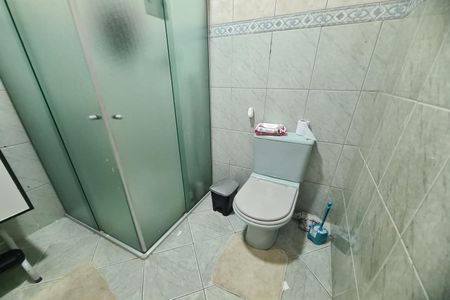 Casa à venda com 235m², 4 quartos e 4 vagas Casa à venda com 235m², 4 quartos e 4 vagasBanheiro da Suíte 2