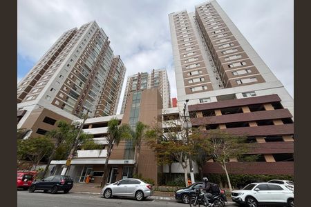 Apartamento à venda com 93m², 2 quartos e 2 vagas Apartamento à venda com 93m², 2 quartos e 2 vagasFachada