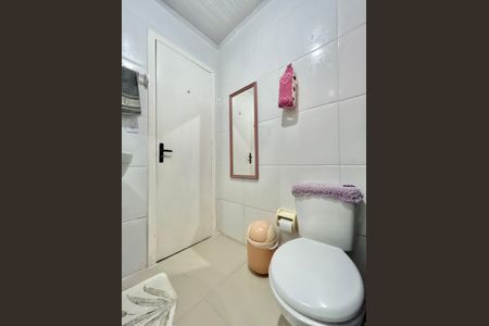 Casa à venda com 141m², 3 quartos e 2 vagas Casa à venda com 141m², 3 quartos e 2 vagasBanheiro