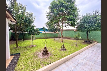 Casa à venda com 141m², 3 quartos e 2 vagas Casa à venda com 141m², 3 quartos e 2 vagasÁrea Externa