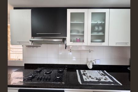 Apartamento à venda com 68m², 2 quartos e sem vaga Apartamento à venda com 68m², 2 quartos e sem vagaCozinha