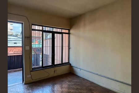 Casa para alugar com 280m², 3 quartos e 1 vaga Casa para alugar com 280m², 3 quartos e 1 vagaSala de estar