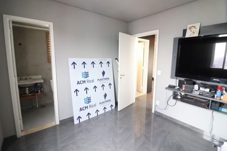 Apartamento à venda com 126m², 3 quartos e 2 vagasSuíte 1