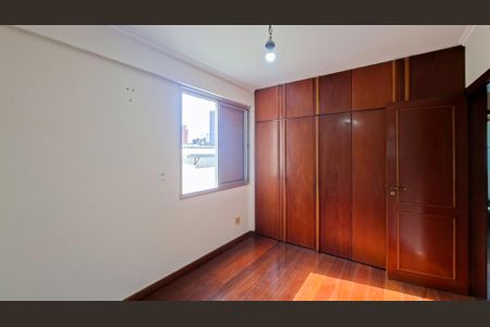 Apartamento à venda com 99m², 3 quartos e 2 vagas Apartamento à venda com 99m², 3 quartos e 2 vagasSuíte