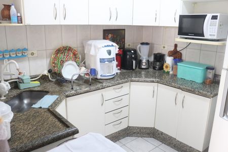 Apartamento à venda com 58m², 2 quartos e 2 vagasCozinha