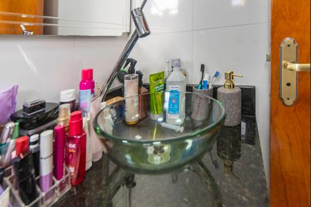 Apartamento à venda com 64m², 2 quartos e 1 vagaBanheiro do Quarto 2