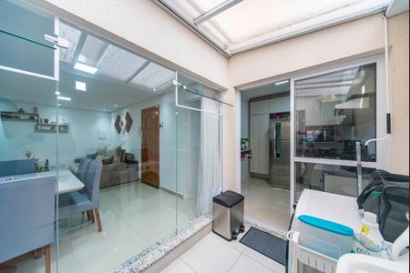 Apartamento à venda com 64m², 2 quartos e 1 vagaÁrea de Serviço