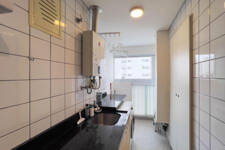 Apartamento à venda com 68m², 2 quartos e 1 vaga Apartamento à venda com 68m², 2 quartos e 1 vagaÁrea de serviço