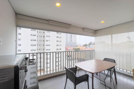 Apartamento à venda com 68m², 2 quartos e 1 vaga Apartamento à venda com 68m², 2 quartos e 1 vagaVaranda