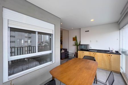 Apartamento à venda com 68m², 2 quartos e 1 vaga Apartamento à venda com 68m², 2 quartos e 1 vagaVaranda