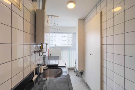 Apartamento à venda com 68m², 2 quartos e 1 vaga Apartamento à venda com 68m², 2 quartos e 1 vagaÁrea de serviço