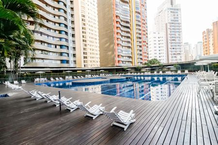 Apartamento à venda com 220m², 4 quartos e 2 vagas Apartamento à venda com 220m², 4 quartos e 2 vagasÁrea comum