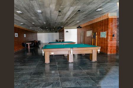 Apartamento à venda com 220m², 4 quartos e 2 vagas Apartamento à venda com 220m², 4 quartos e 2 vagasÁrea comum