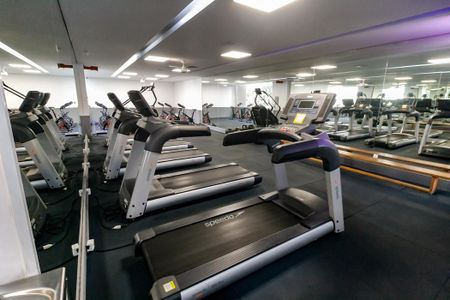 Apartamento à venda com 220m², 4 quartos e 2 vagas Apartamento à venda com 220m², 4 quartos e 2 vagasÁrea comum - Academia