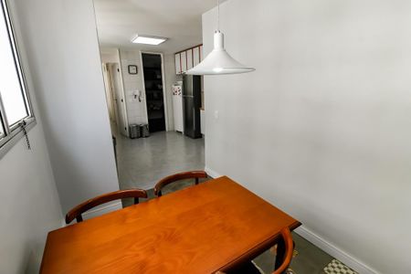 Apartamento à venda com 220m², 4 quartos e 2 vagas Apartamento à venda com 220m², 4 quartos e 2 vagasCopa