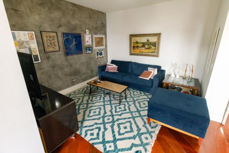 Apartamento à venda com 220m², 4 quartos e 2 vagas Apartamento à venda com 220m², 4 quartos e 2 vagasSala - TV