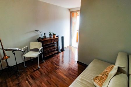 Apartamento à venda com 220m², 4 quartos e 2 vagas Apartamento à venda com 220m², 4 quartos e 2 vagasSuíte 2