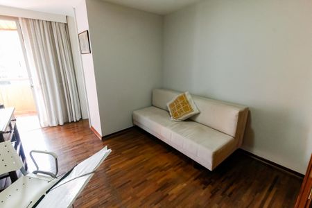 Apartamento à venda com 220m², 4 quartos e 2 vagas Apartamento à venda com 220m², 4 quartos e 2 vagasSuíte 2