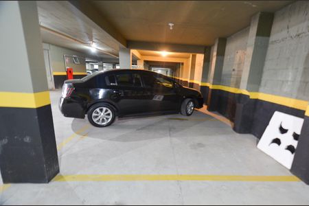 Apartamento à venda com 212m², 4 quartos e 4 vagas Apartamento à venda com 212m², 4 quartos e 4 vagasGaragem