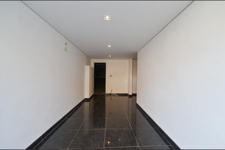 Apartamento à venda com 212m², 4 quartos e 4 vagas Apartamento à venda com 212m², 4 quartos e 4 vagasHall de entrada