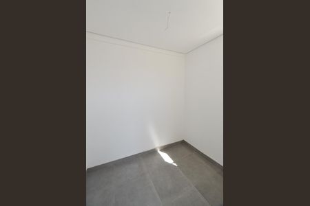 Apartamento à venda com 212m², 4 quartos e 4 vagas Apartamento à venda com 212m², 4 quartos e 4 vagasQuarto de Serviço