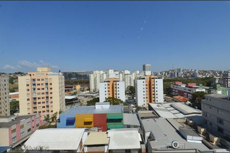 Apartamento à venda com 212m², 4 quartos e 4 vagas Apartamento à venda com 212m², 4 quartos e 4 vagasVista Cobertura
