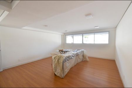 Apartamento à venda com 212m², 4 quartos e 4 vagas Apartamento à venda com 212m², 4 quartos e 4 vagasÁrea comum