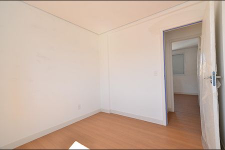 Apartamento à venda com 212m², 4 quartos e 4 vagas Apartamento à venda com 212m², 4 quartos e 4 vagasQuarto 3