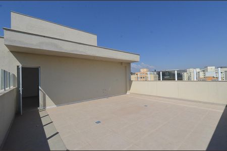 Apartamento à venda com 212m², 4 quartos e 4 vagas Apartamento à venda com 212m², 4 quartos e 4 vagasCobertura