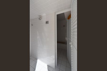 Apartamento à venda com 212m², 4 quartos e 4 vagas Apartamento à venda com 212m², 4 quartos e 4 vagasÁrea comum - Sauna