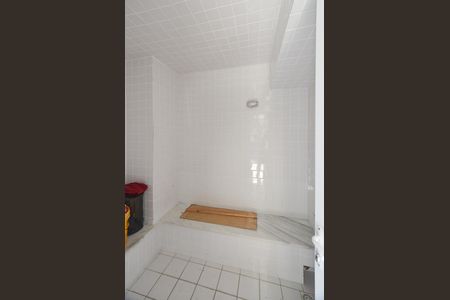 Apartamento à venda com 212m², 4 quartos e 4 vagas Apartamento à venda com 212m², 4 quartos e 4 vagasÁrea comum - Sauna