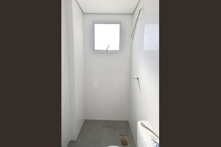 Apartamento à venda com 212m², 4 quartos e 4 vagas Apartamento à venda com 212m², 4 quartos e 4 vagasBanheiro de Serviço