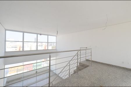 Apartamento à venda com 212m², 4 quartos e 4 vagas Apartamento à venda com 212m², 4 quartos e 4 vagasCobertura Sala