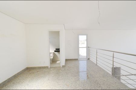 Apartamento à venda com 212m², 4 quartos e 4 vagas Apartamento à venda com 212m², 4 quartos e 4 vagasCobertura Sala