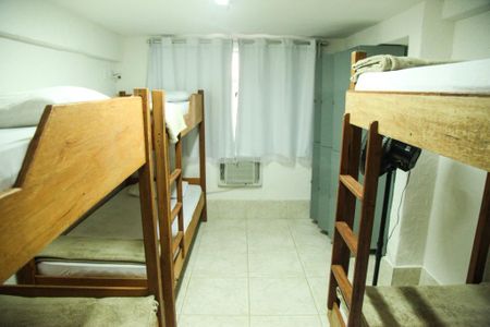 Casa para alugar com 610m², 5 quartos e 5 vagas Casa para alugar com 610m², 5 quartos e 5 vagasQuarto 4